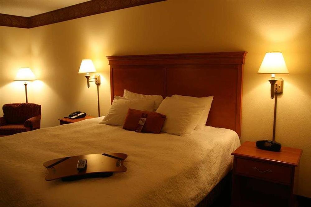 Hampton Inn Маріон Номер фото